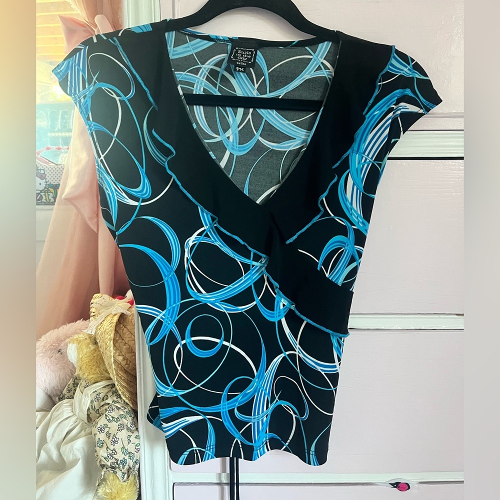 Y2K tie back top!